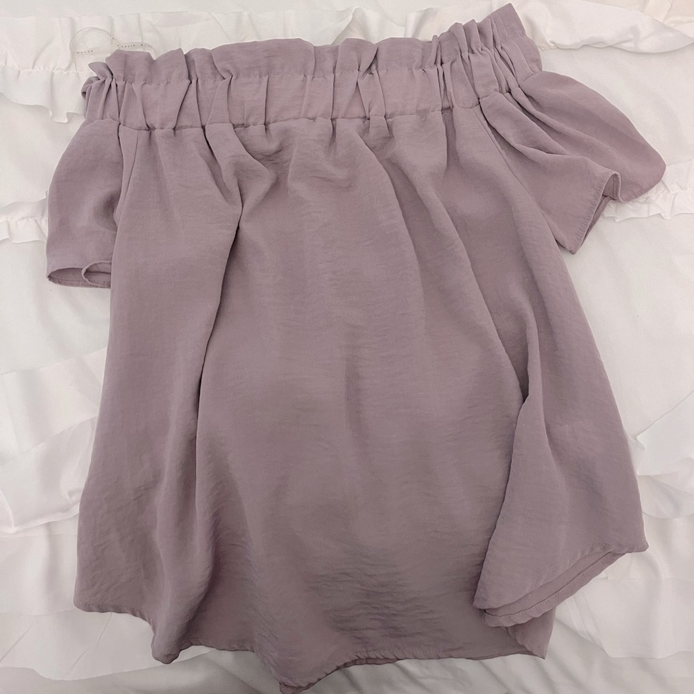 Haute Monde off the shoulder top. Size Small.